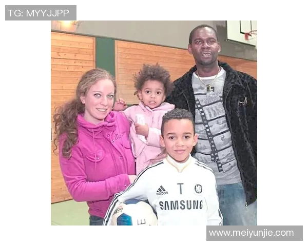 穆西亚拉：年轻天才如何在足球世界中崭露头角与成长历程解析